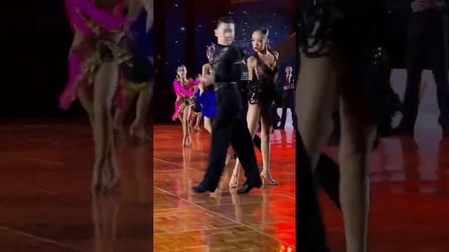 Wang ChongMo and Li MoHan?PasoDoble?王崇墨和李茉晗?斗牛舞? смотреть онлайн