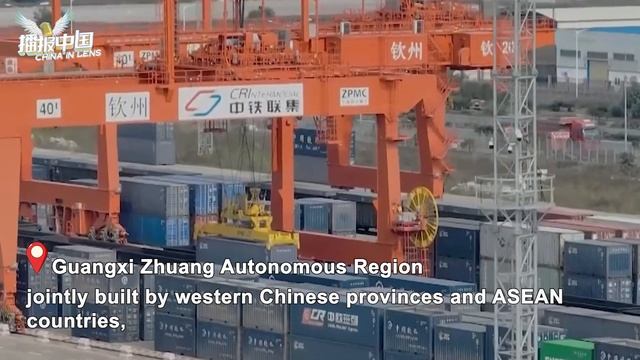 A view of Qinzhou Port in China's Guangxi смотреть онлайн