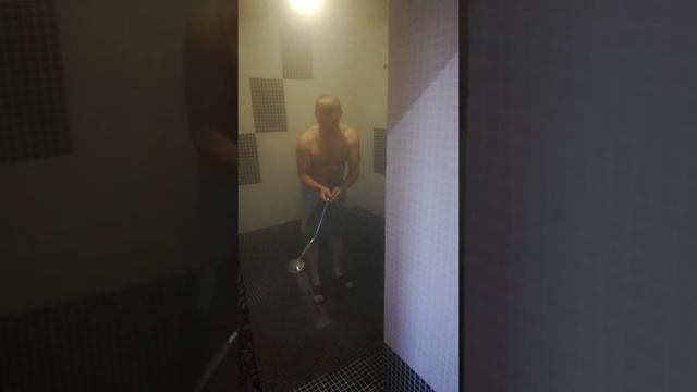 Повелитель змей, кобра в душе смотреть онлайн