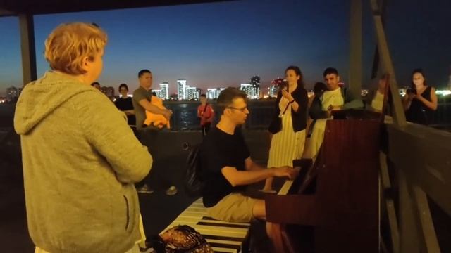 Казань. Кремлевская набережная - 1 смотреть онлайн