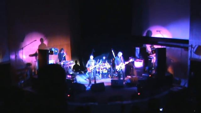 Пикник - Здесь живут дома-колодцы смотреть онлайн