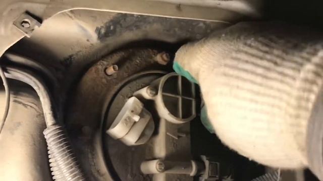 Замена бензонасоса Лада Приора. смотреть онлайн