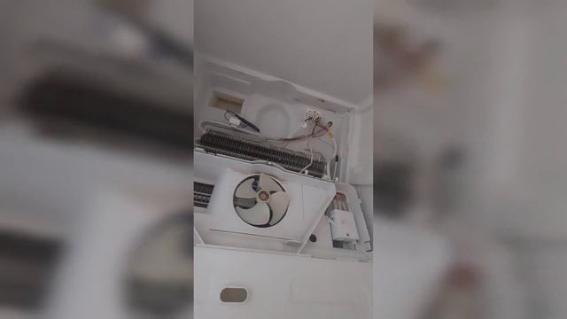 НЕ МОРОЗИТ ХОЛОДИЛЬНИК. НАМЕРЗАЕТ ЛЁД?ИНДЕЗИТ НОУ ФРОСТ.РЕМОНТ СВОИМИ РУКАМИ ЗА 600₽ смотреть онлайн