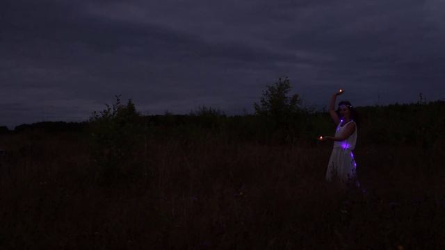 Ночной танец с огнями 1 смотреть онлайн