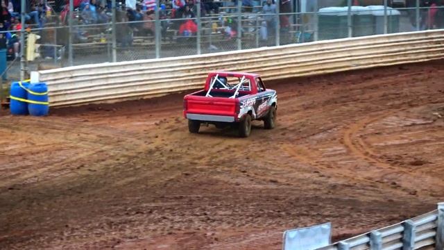 Tuff Trucks Selinsgrove Speedway 2021 (shows 1 & 2) смотреть онлайн