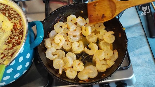 Простейший сырно-креветочный суп (ОбжирАНКИН)