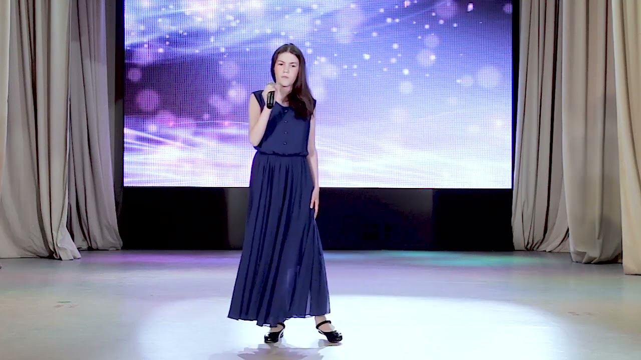 ЗЕМЛЯ - Чинёнова Елизавета (музыка Виктора Плешака, стихи Владимира Высоцкого) смотреть онлайн