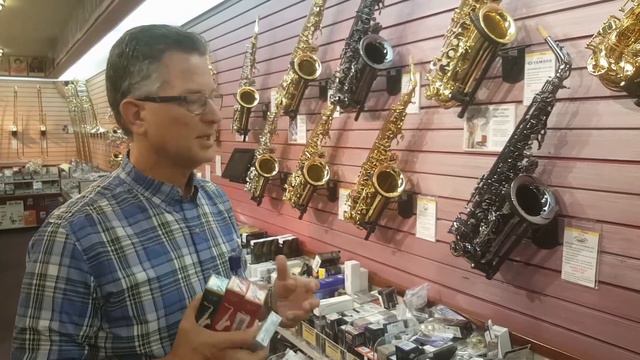 Saxophone - Yamaha Custom Saxophones 875 EX and 82Z (Features and Diffrernces) смотреть онлайн