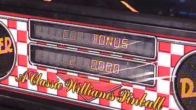 "Diner" - Pt. 13: My Pinball Collection (Williams 1990) смотреть онлайн