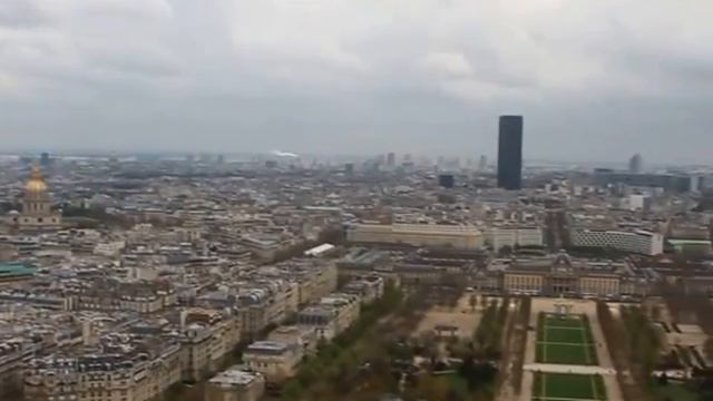 France. Paris. Tour Eiffel. Париж с высоты Эйфелевой башни. смотреть онлайн
