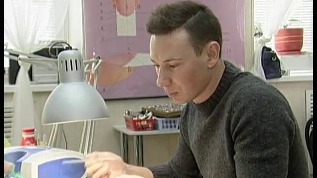 В Челябинске бум на мужчин-маникюрщиков смотреть онлайн