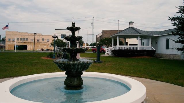 Short Tour of Magnolia Square Park (Blountstown, FL) - 8K Travel VLOG & Review смотреть онлайн