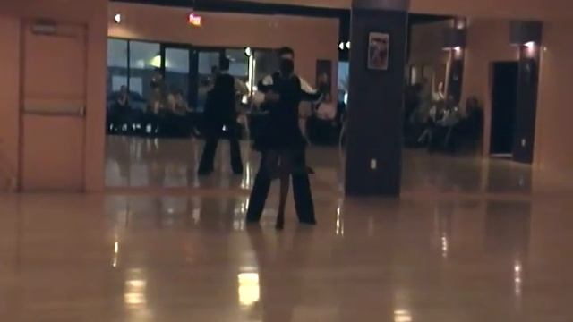 Adrian Lomeli & Liza Smith Argentine Tango смотреть онлайн