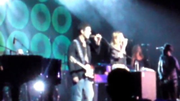 Sheryl Crow - Sideways (Citizen Cope Cover) (Live) [Glasgow Clyde Auditorium]