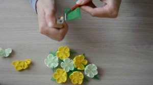 Ободок на голову с цветами канзаши/The rim on the head with kanzashi flowers