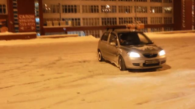 Mazda Demio и Toyota Vista. Просто выходной. смотреть онлайн
