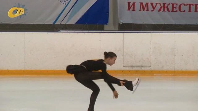 ПЕРВЕНСТВО ЖЕЛЕЗНОГОРСКА ПО ФИГУРНОМУ КАТАНИЮ ПРОШЛО НА КАТКЕ "ЮБИЛЕЙНЫЙ" смотреть онлайн
