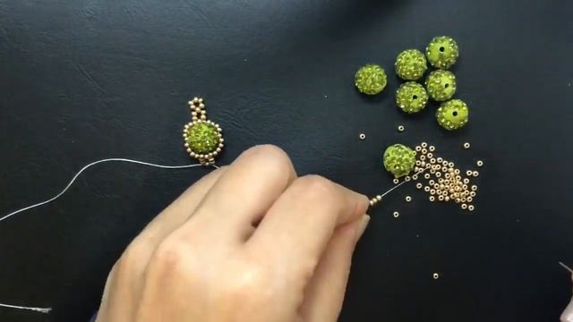 Pave Bead Bracelet || Shambala bracelet || DIY Beaded Bracelet смотреть онлайн