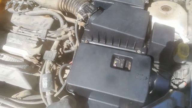 Замена воздушного фильтра и фильтра салона Ford Focus 1 смотреть онлайн