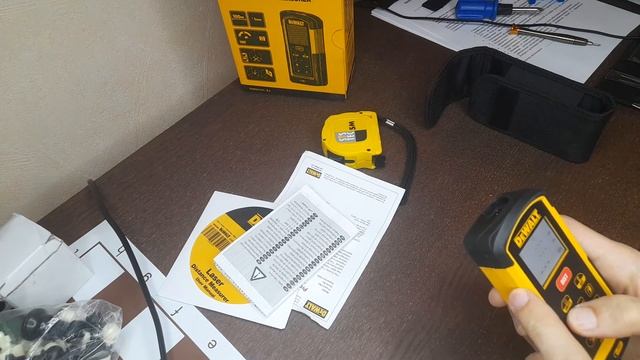 дальномер dewalt dw03101-xj смотреть онлайн