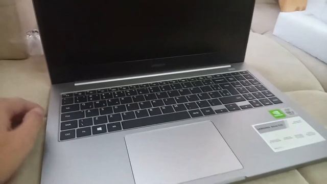 UNBOXING E PRIMEIRA IMPRESSÕES NOTEBOOK SAMSUNG BOOK X40 смотреть онлайн