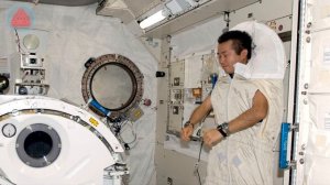 Как Спят Космонавты?