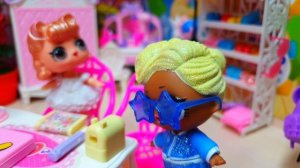 Стэси влюбилась в Макса | Куклы ЛОЛ сюрприз Смешные мультики iKira