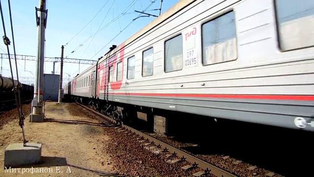 Электровоз ЧС2к-941 (ТЧЭ-6) со скорым поездом №076Э, Москва - Нерюнгри. смотреть онлайн