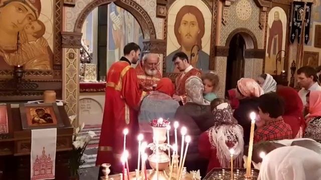 В Анапе отмечают Пасху в храме святого Серафима Саровского смотреть онлайн