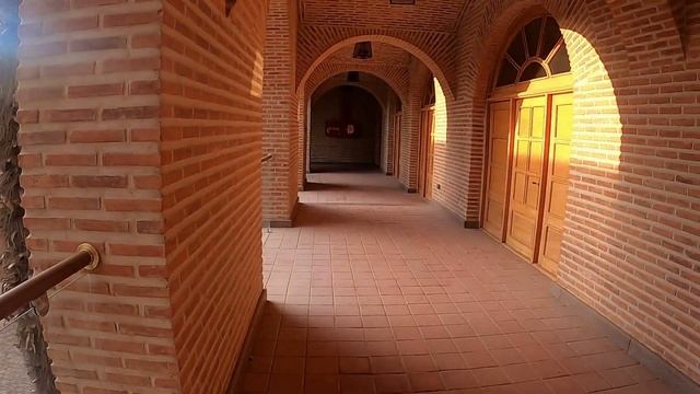 Город Гянджа - Отель Шах Аббаc Карвансарай в Гяндже - Обзор номера смотреть онлайн