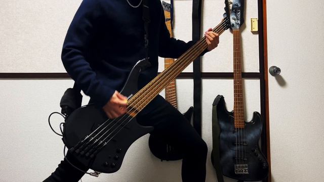Kublai Khan TX - High Hopes || Bass Cover смотреть онлайн