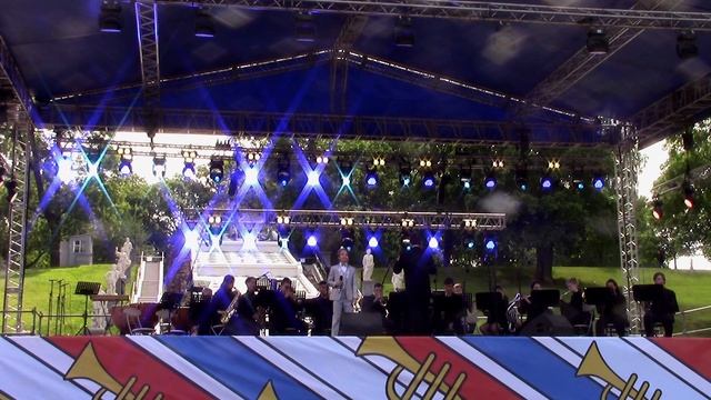 Вечерняя песня / Слушай, Ленинград! (В.Соловьёв-Седой - А.Чуркин). Духовой оркестр СПб ДШИ №4