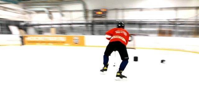 Бросковая тренировка на льду. интересные упражнения. #hockeyplayers #hockeyskills #sports #hockey