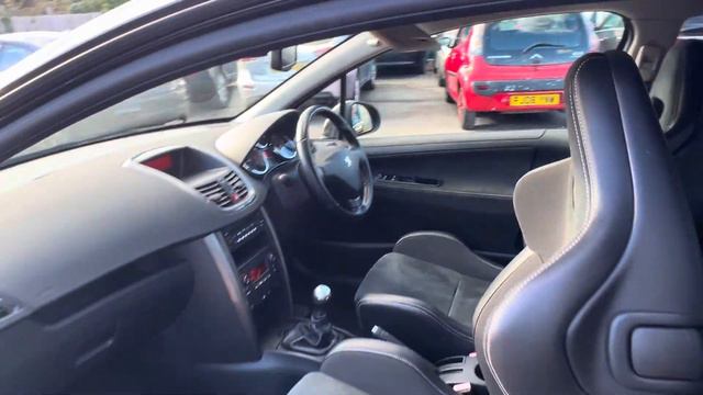 Peugeot 207 1.6 THP GTi Euro 4 3dr смотреть онлайн