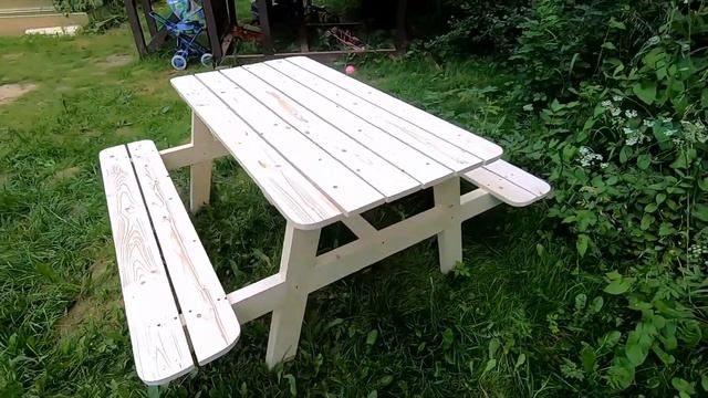 Стол с лавочками ?