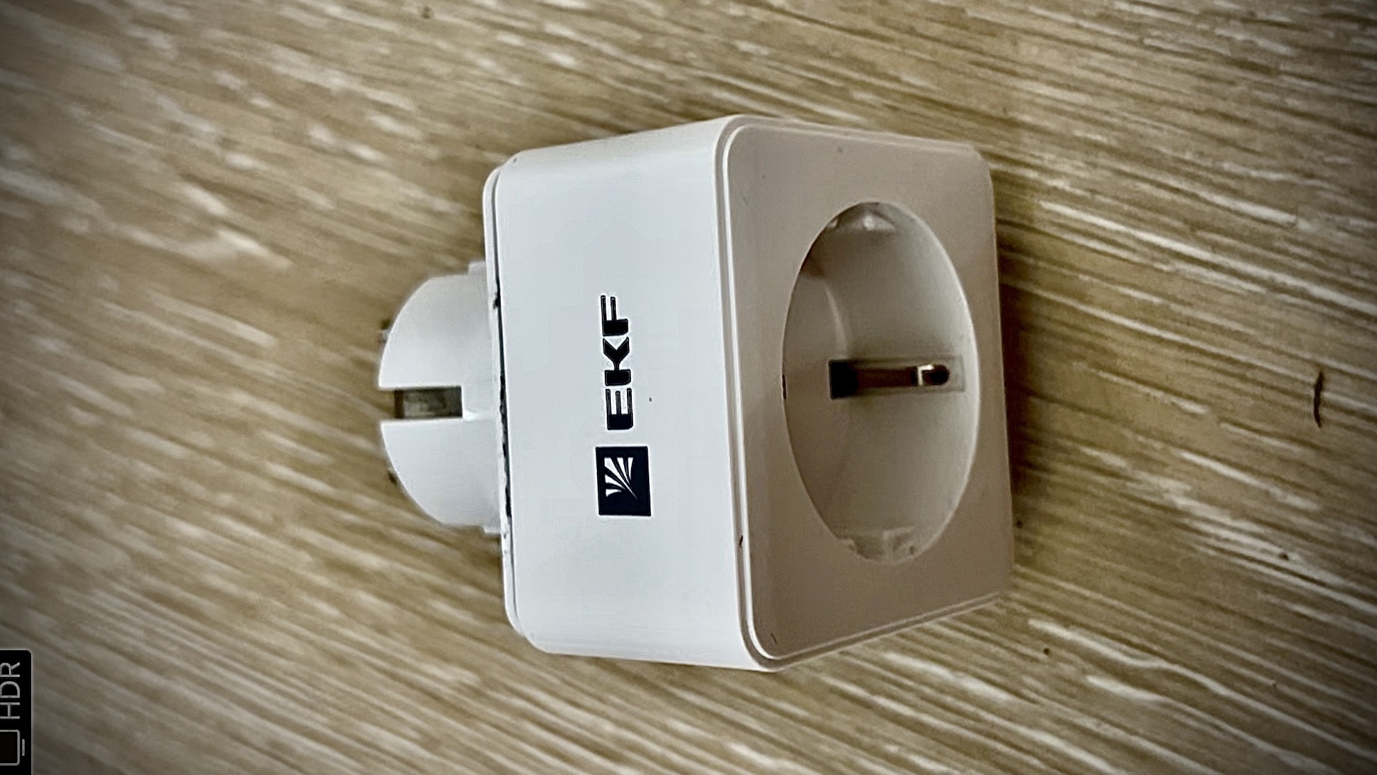 Разбираем умную розетку EKF connect wi-if смотреть онлайн