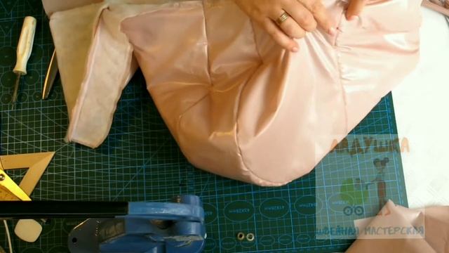 Как сшить пуховик / Пуховик своими руками /Часть 2 смотреть онлайн