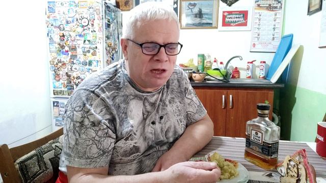 Лучше быть Бедным с Честью, чем Богатым с Бесчестьем !!! смотреть онлайн