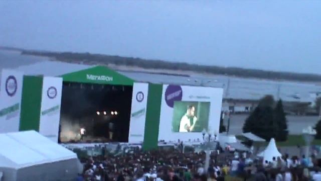 ТАНЦЫ ЛЁВЫ ИЗ БИ2 \ MegaFonLive2016