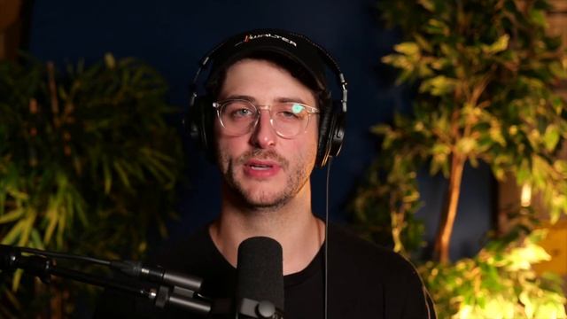 Apple Vision Pro vs Meta Quest 3 смотреть онлайн