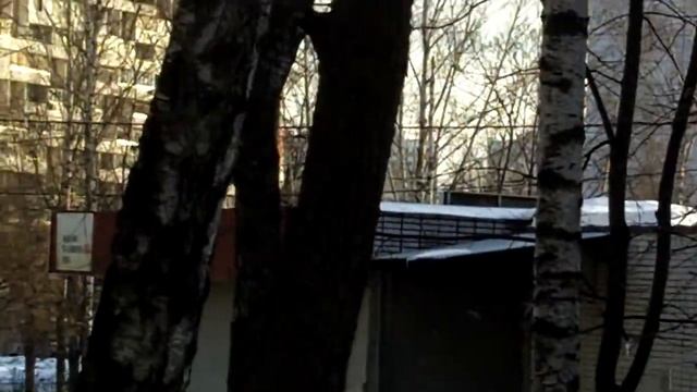 Пластиковая горка. Снег. Зима. смотреть онлайн