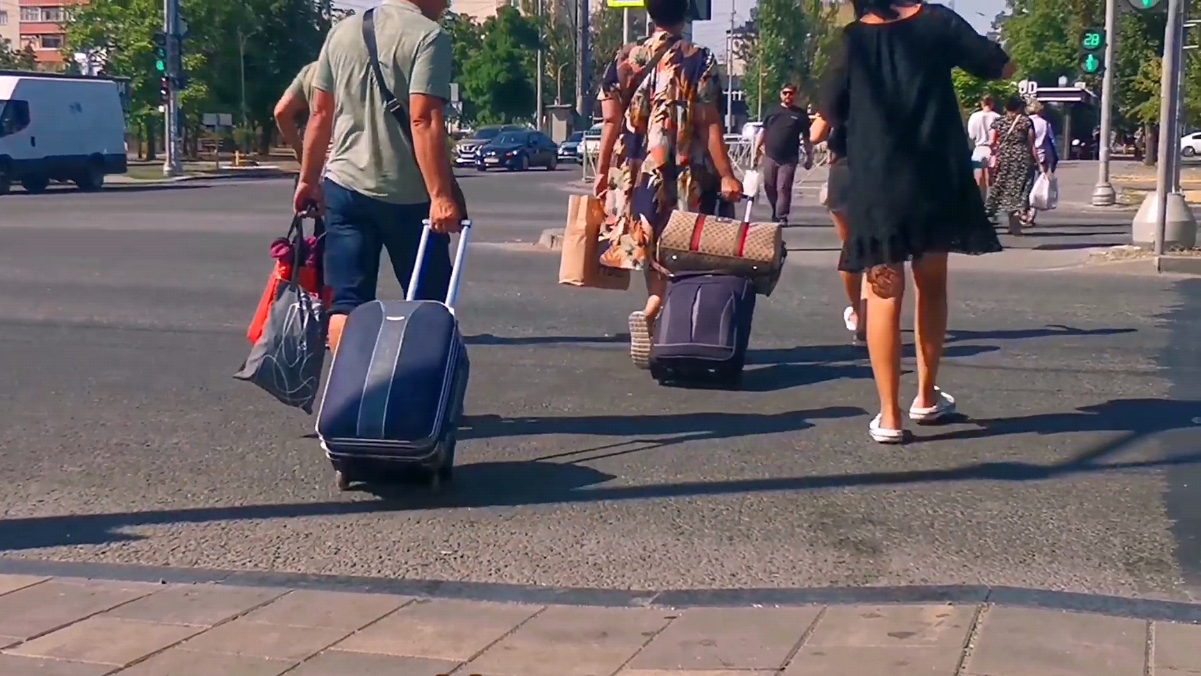 МАРИУПОЛЬ Жители приезжают и Не узнают Город Изменился⛪Жизнь сегодня смотреть онлайн