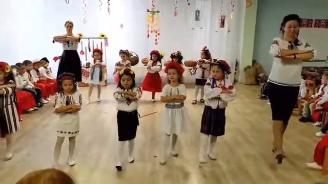 Свято осені в дитячому садочку номер 39 смотреть онлайн