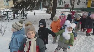 НАШ ДЕТСКИЙ САД.  На прогулке в январе