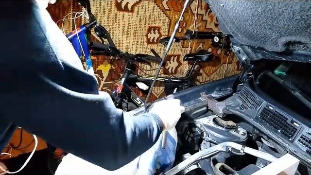 установка упоров капота ниссан кашкай 2013 г. смотреть онлайн