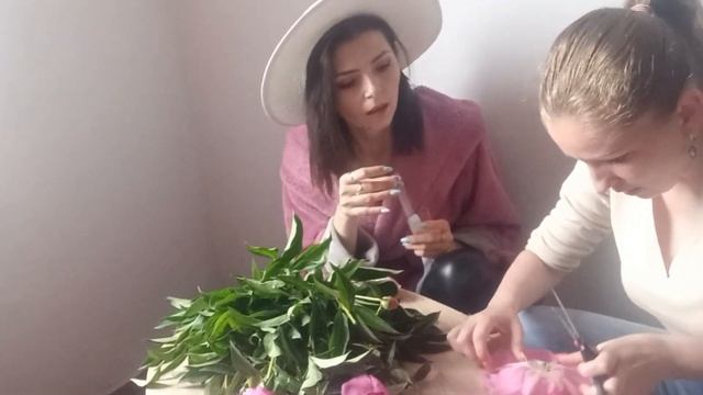 Фотосессия в домашних условиях! // Идея с пионами!// смотреть онлайн