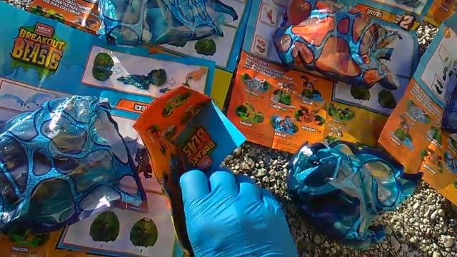 Breakout Beasts! Series 2, Part 1! Full Set Unboxing + Pack Codes! смотреть онлайн