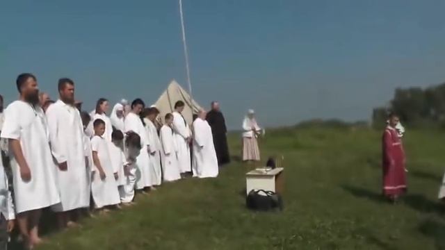 Крещение с полным троекратным погружением. Снимал Игнатий Лапкин. 12. 07. 2020 смотреть онлайн