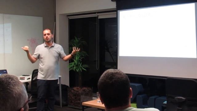 Meetup 33 - Clean Code - Quotes: Provocações e citações - André Ignácio смотреть онлайн