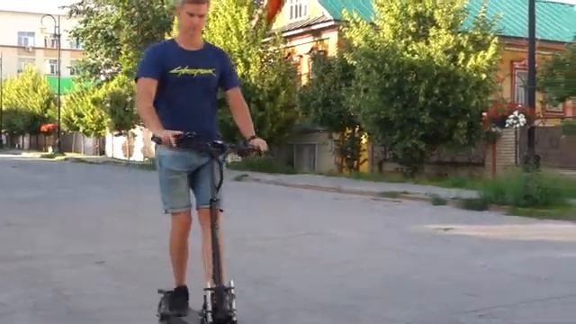 Обзор Электро-самоката ULTRON T103 1200W v3! Нужен ли самокат в городе? смотреть онлайн